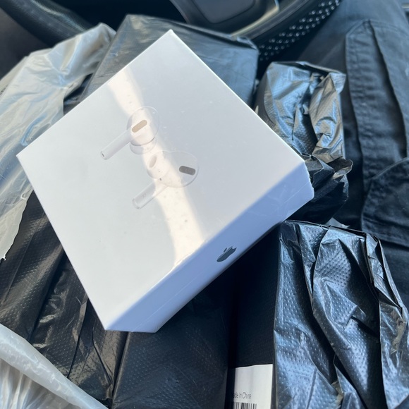 APPLE AirPods Pro 2ND Gen